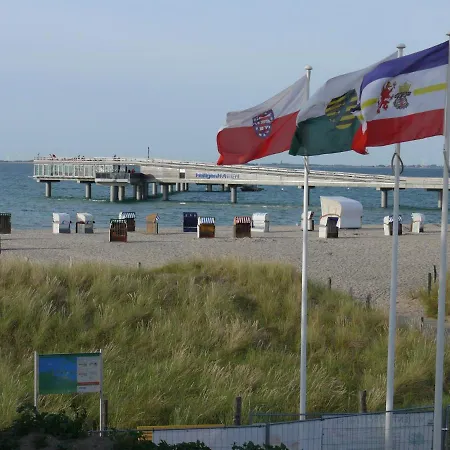 船屋 Hausboot Mare 海利根港