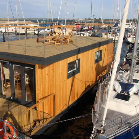 船屋 Hausboot Mare 海利根港