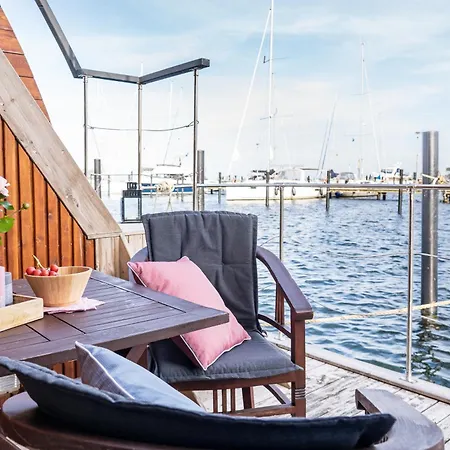 Hausboot Mare *